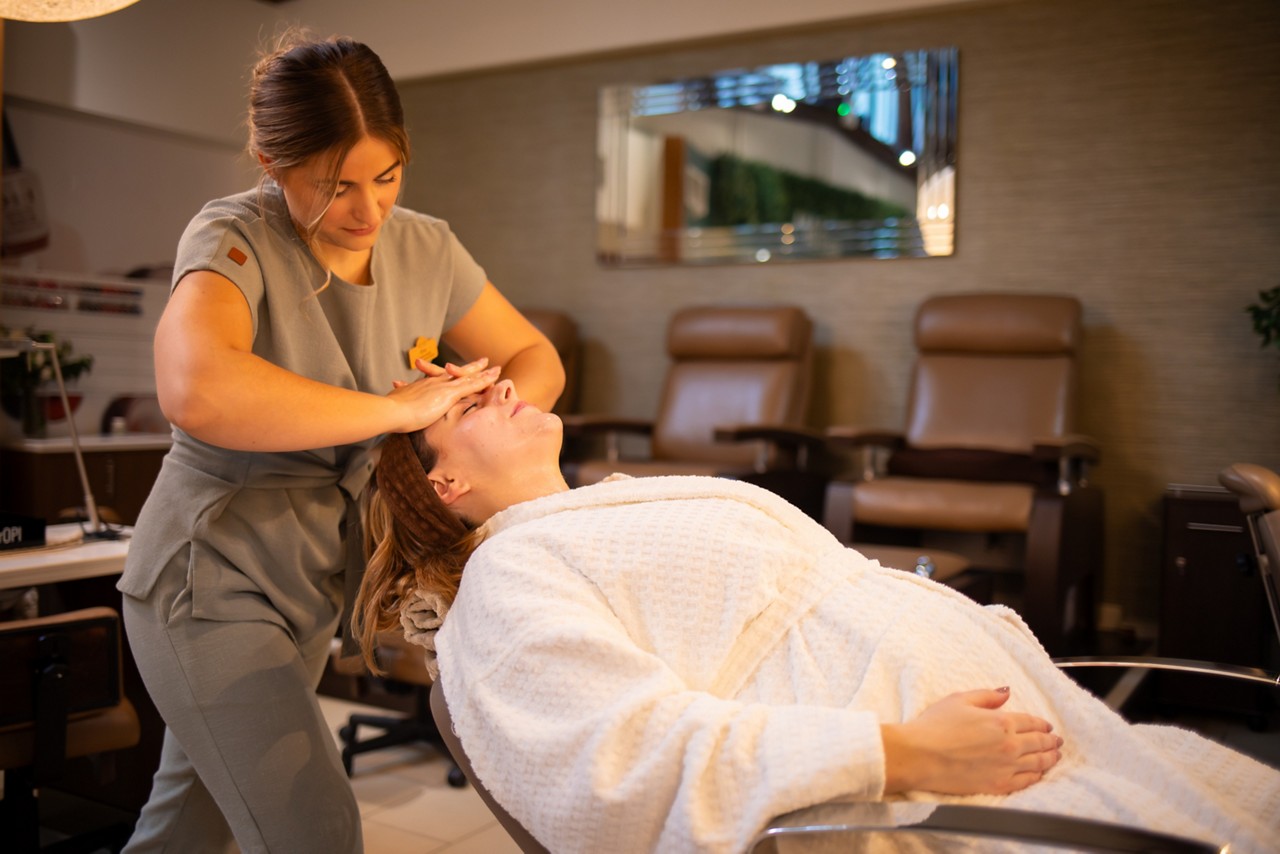 A pregnant lady having a facial